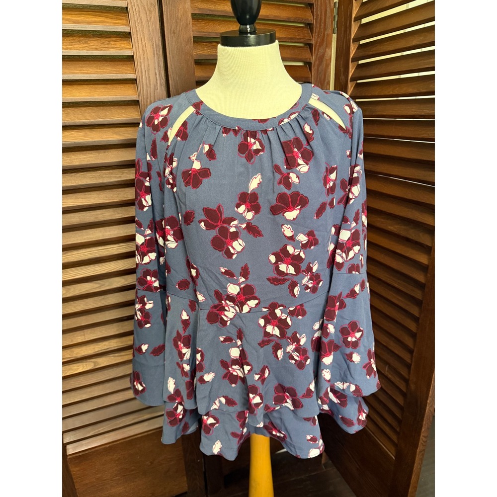 Lane Bryant Blue Floral 3/4 Bell Sleeve Peplum Blouse Womens Size 14